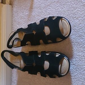 Skechers Memory foam Sandals Black sz 8